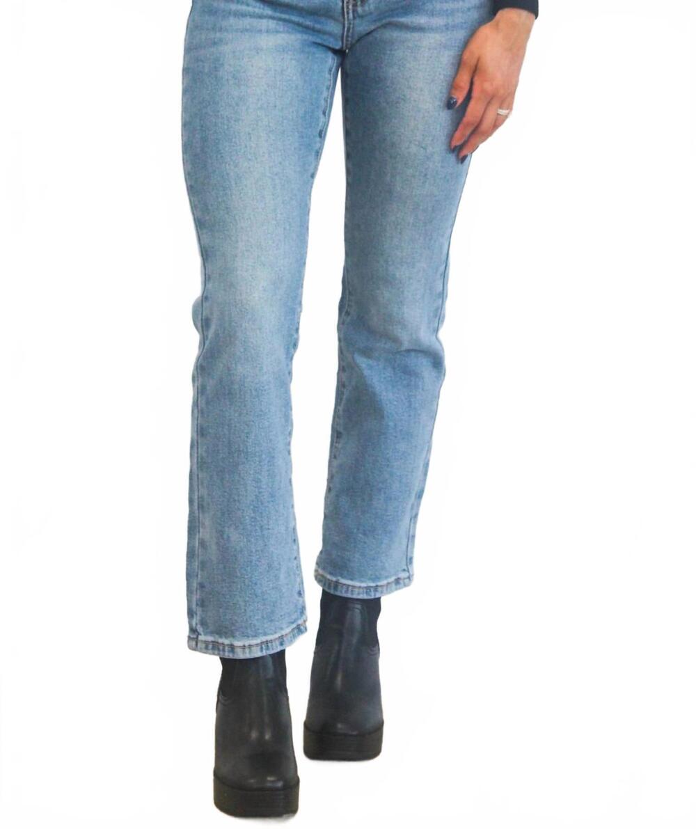NEW SPECIAL A phoenix mid rise jeans in medium wash